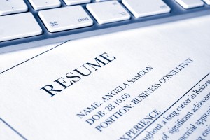 How to Manage Employment Gaps On Your Resume